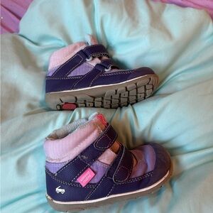 See Kai Run 6T hiking boots purple and Pink